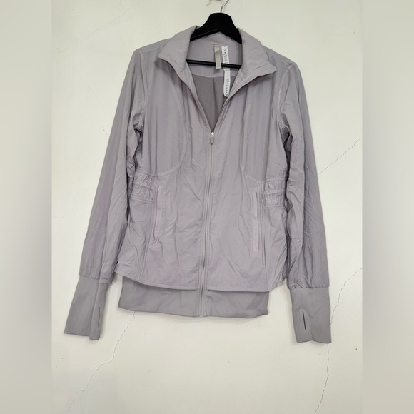 Lululemon Sights Seen Sweat Wicking Jacket in Iced Lilac No Bulk Lightweight - Picture 3 of 11